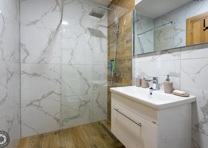 Monte Lux - I Wellnes アパート